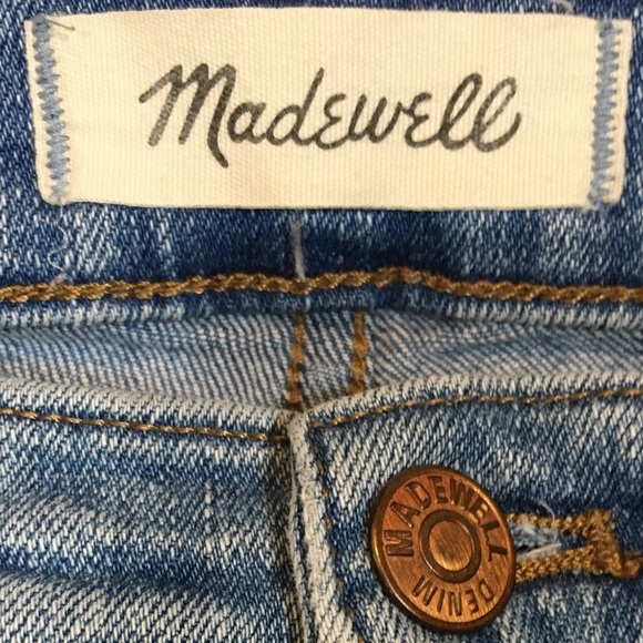 9" High-Rise Skinny Jeans: Destructed-Hem Edition Size 25 - Picture 7 of 13